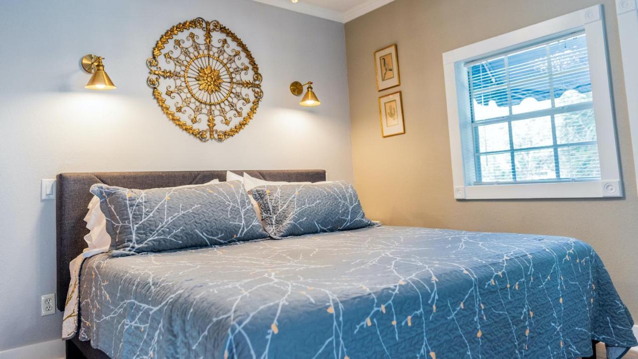 Meranova Guest Inn Данидин Экстерьер фото
