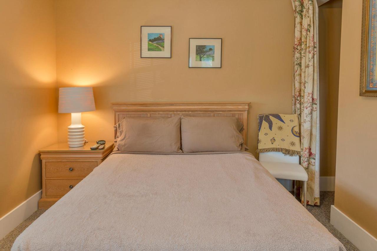 Meranova Guest Inn Данидин Экстерьер фото